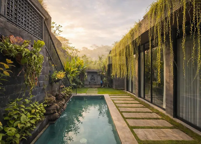 Hotel The Garden - Luxury With Infinity Pool By Serenity 4*