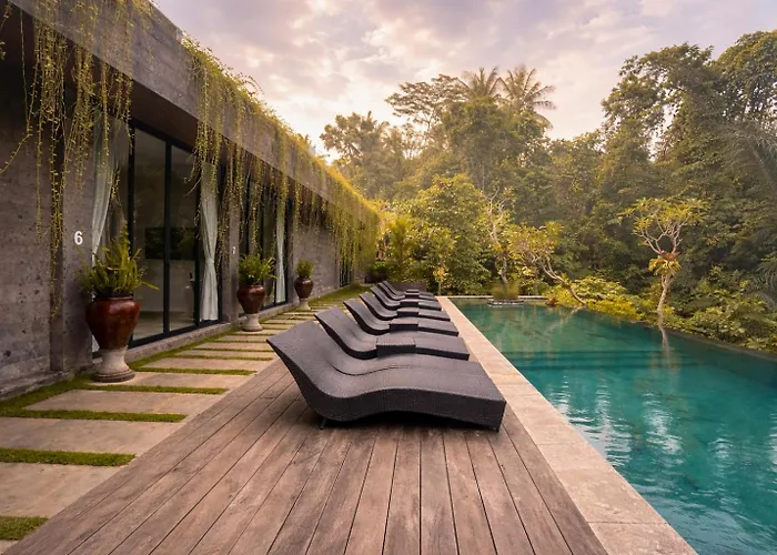 The Garden - Luxury With Infinity Pool By Serenity 4*